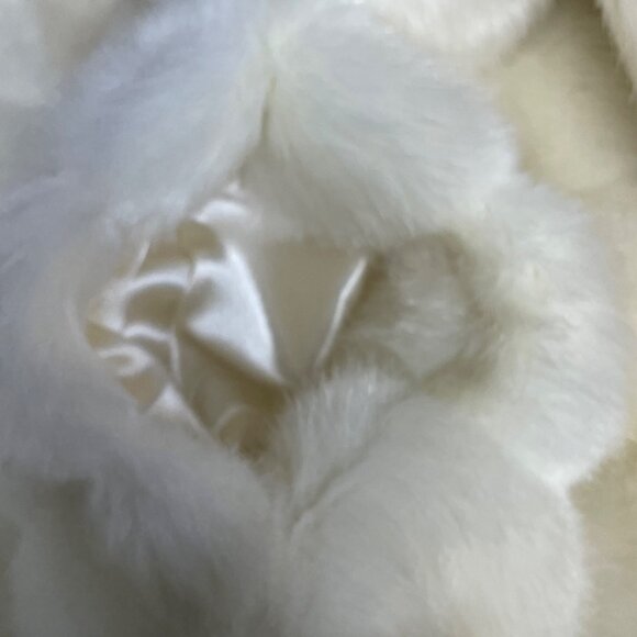 Nine West Faux Fur Full Zip Pom Pom Hooded Winter Coat White Ivory Sz MED - Picture 5 of 7